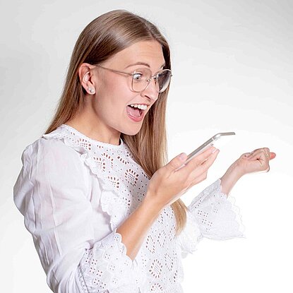 Erfreut | OPTINVEST Beamte